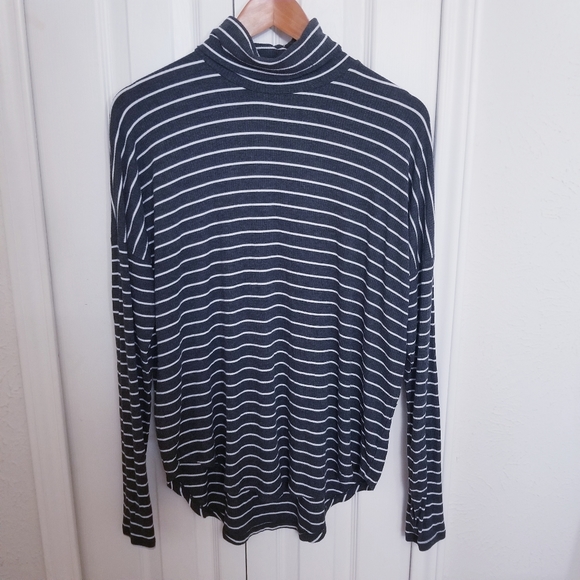Michael Kors Striped Turtleneck Sweater - Picture 5 of 11